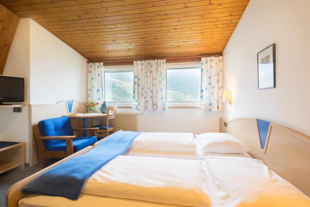 Hotel Rentschnerhof Bozen Zimmer foto